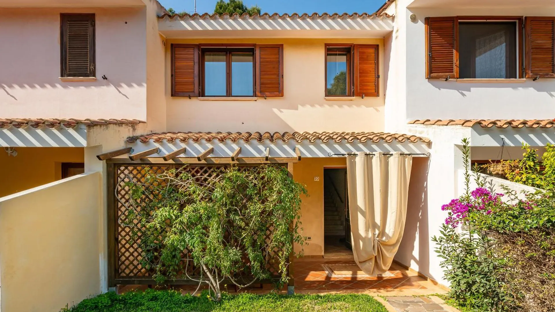 Casa Vacanze Sole E Mare Porto Pino 0*,